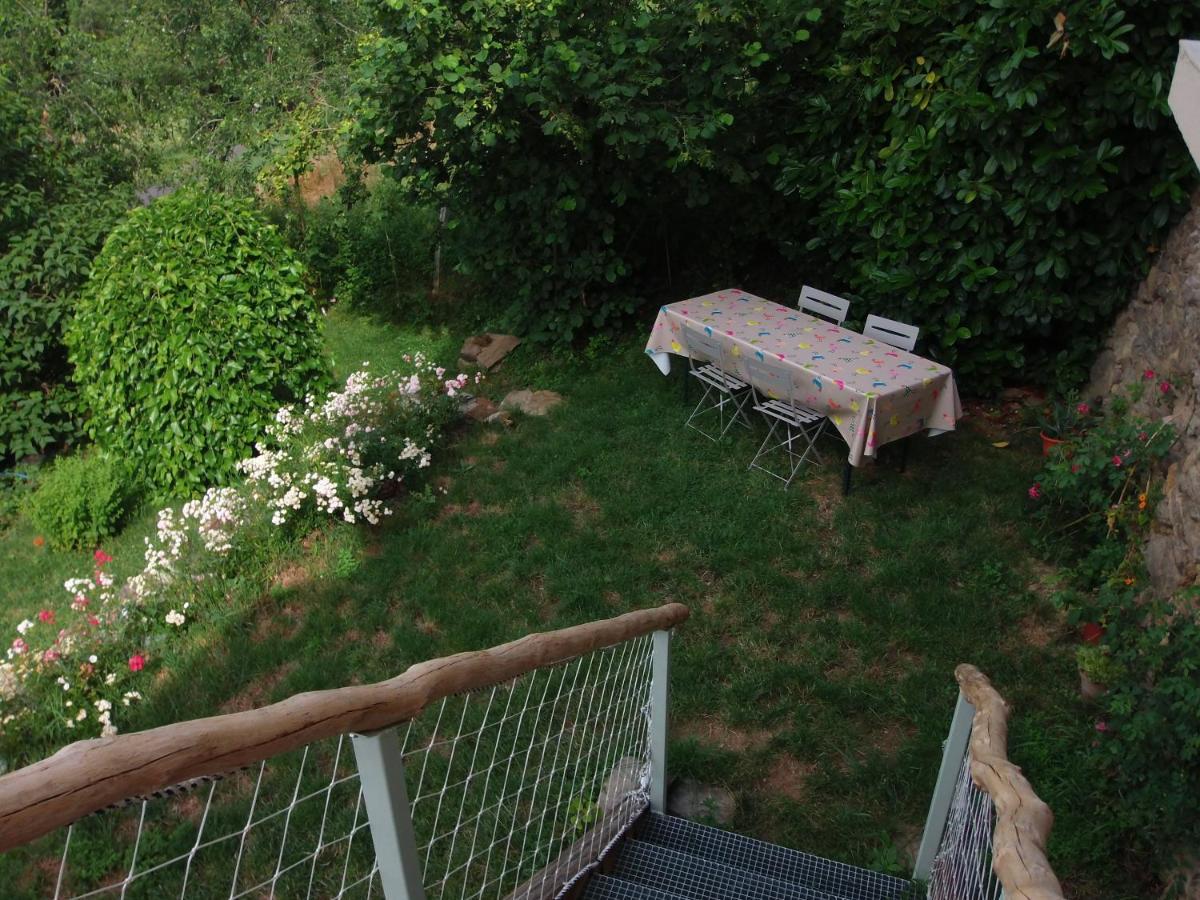 Le Vallon D'Armandine, Gite Ecologique Auvergne Saint-Hilaire  ภายนอก รูปภาพ